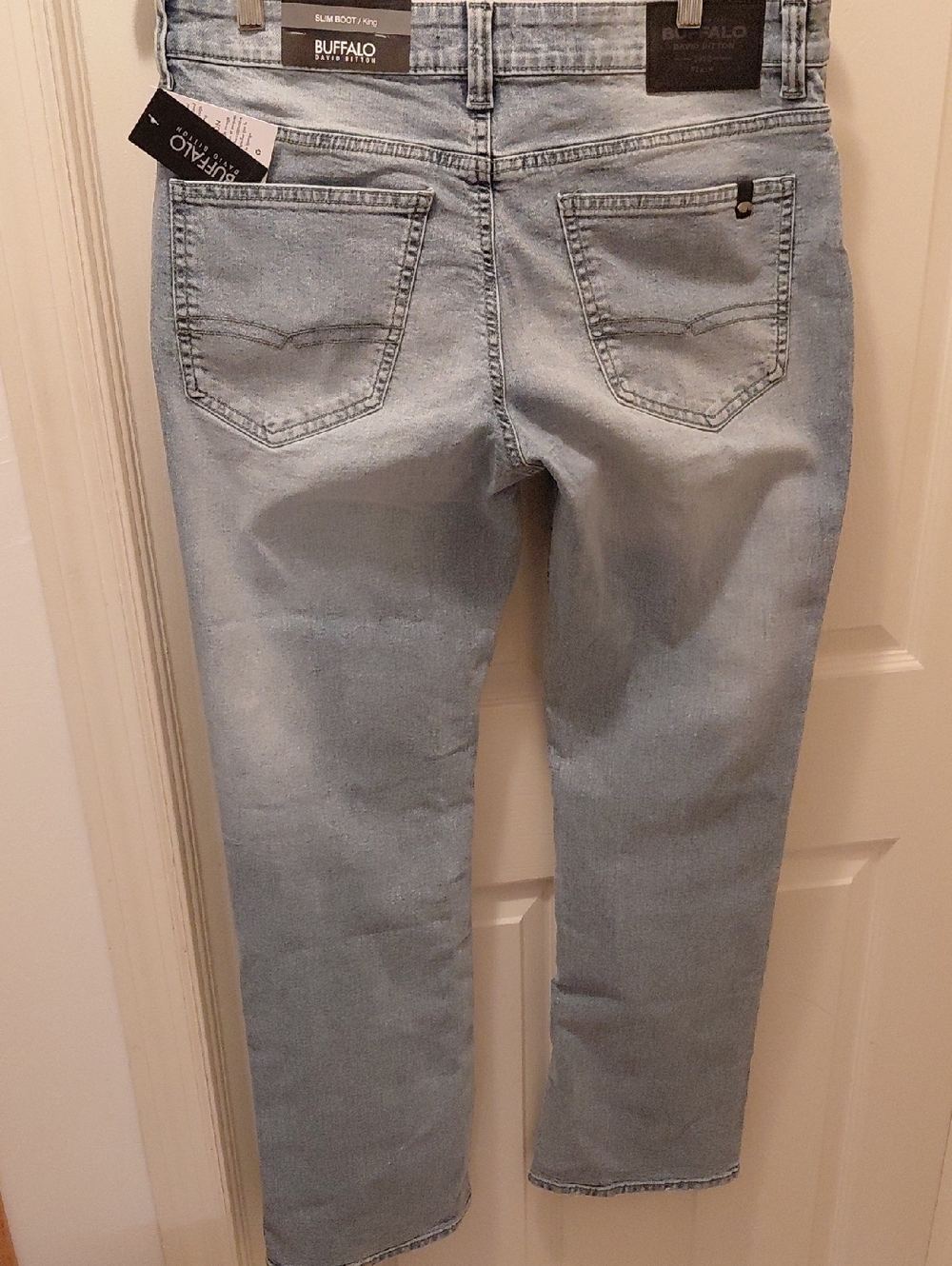 Buffalo David Bitton Men’s Straight Leg Jeans in Light Blue Wash